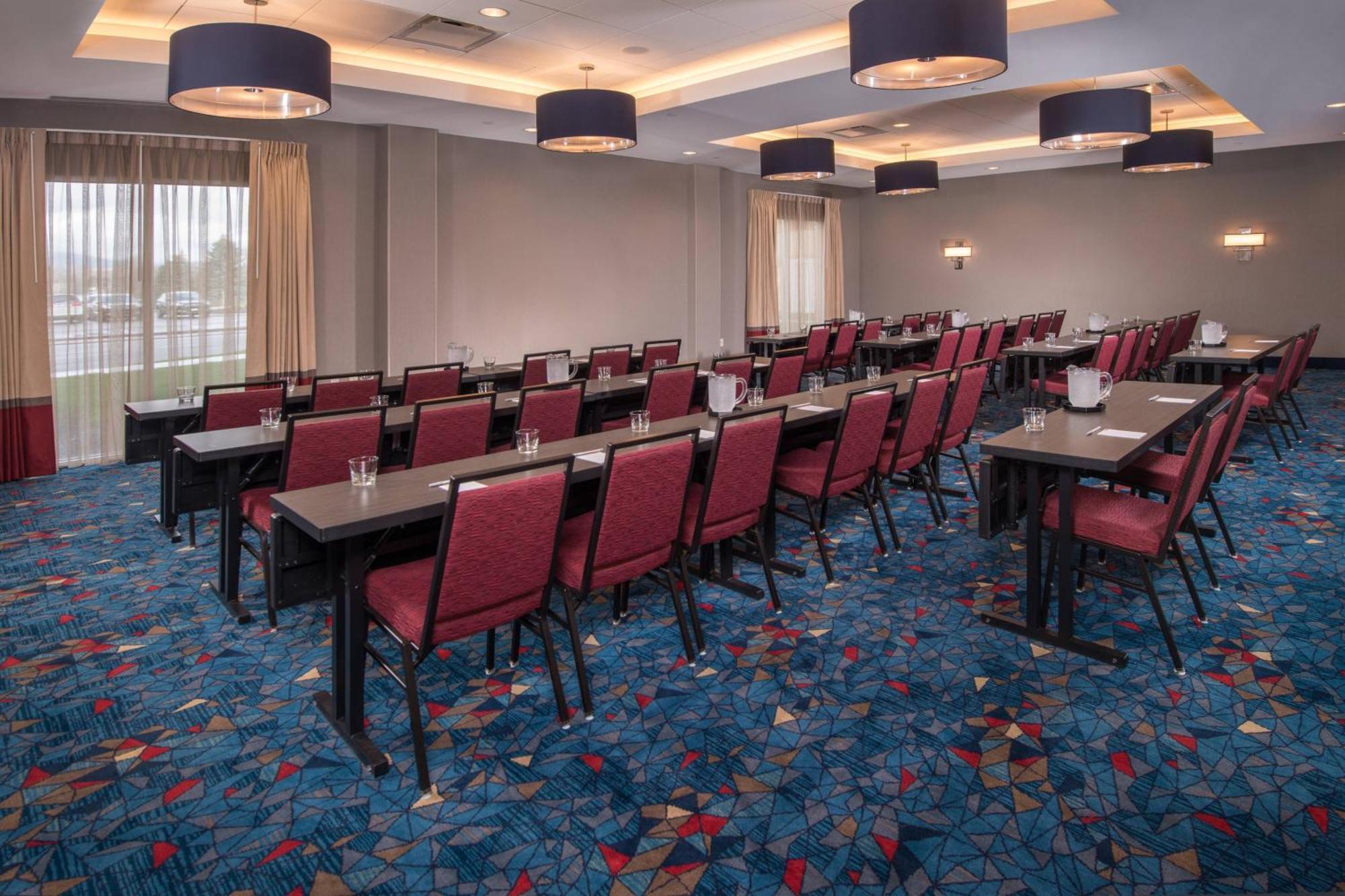 Towneplace Suites By Marriott Altoona Esterno foto