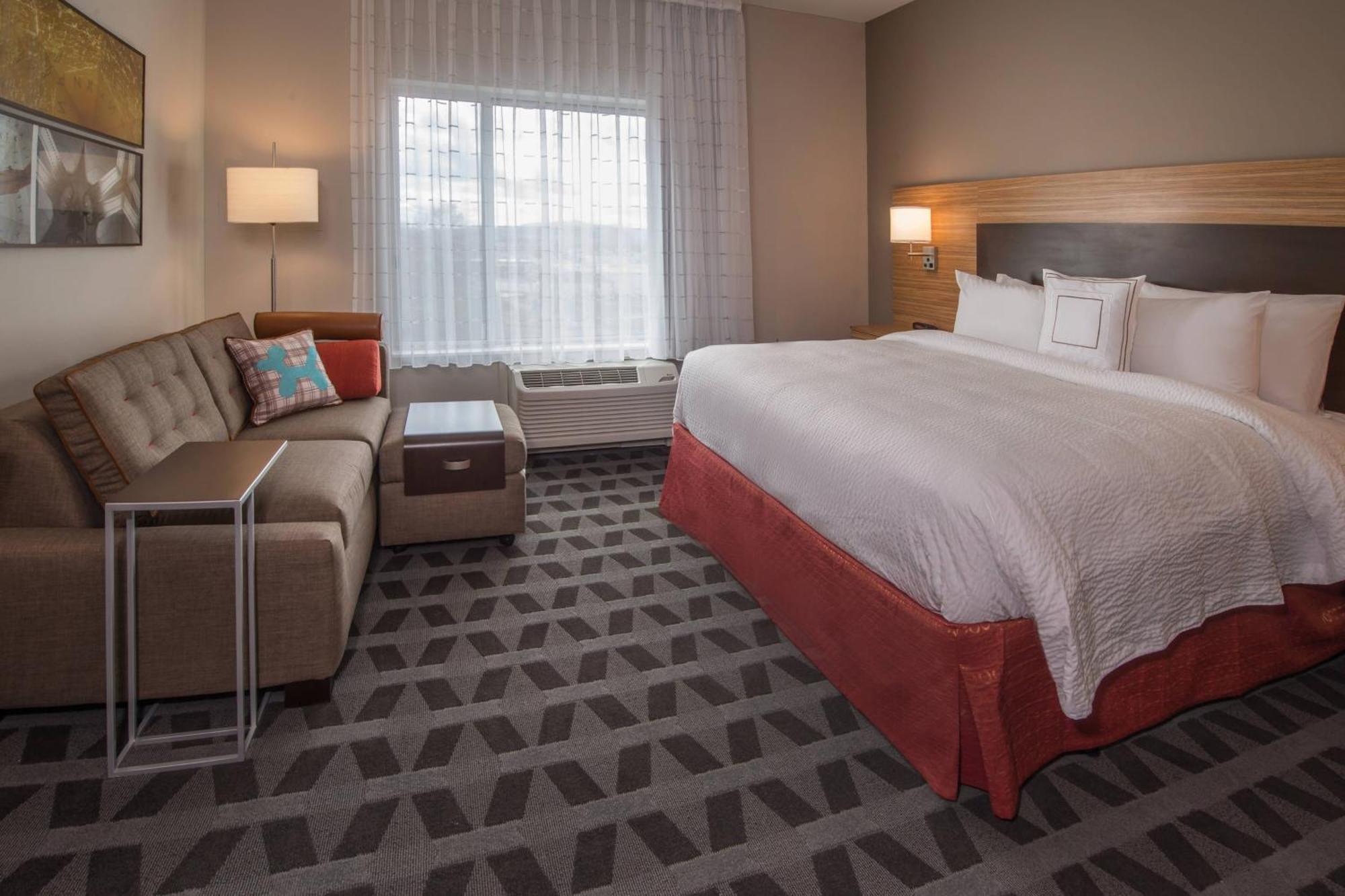 Towneplace Suites By Marriott Altoona Esterno foto