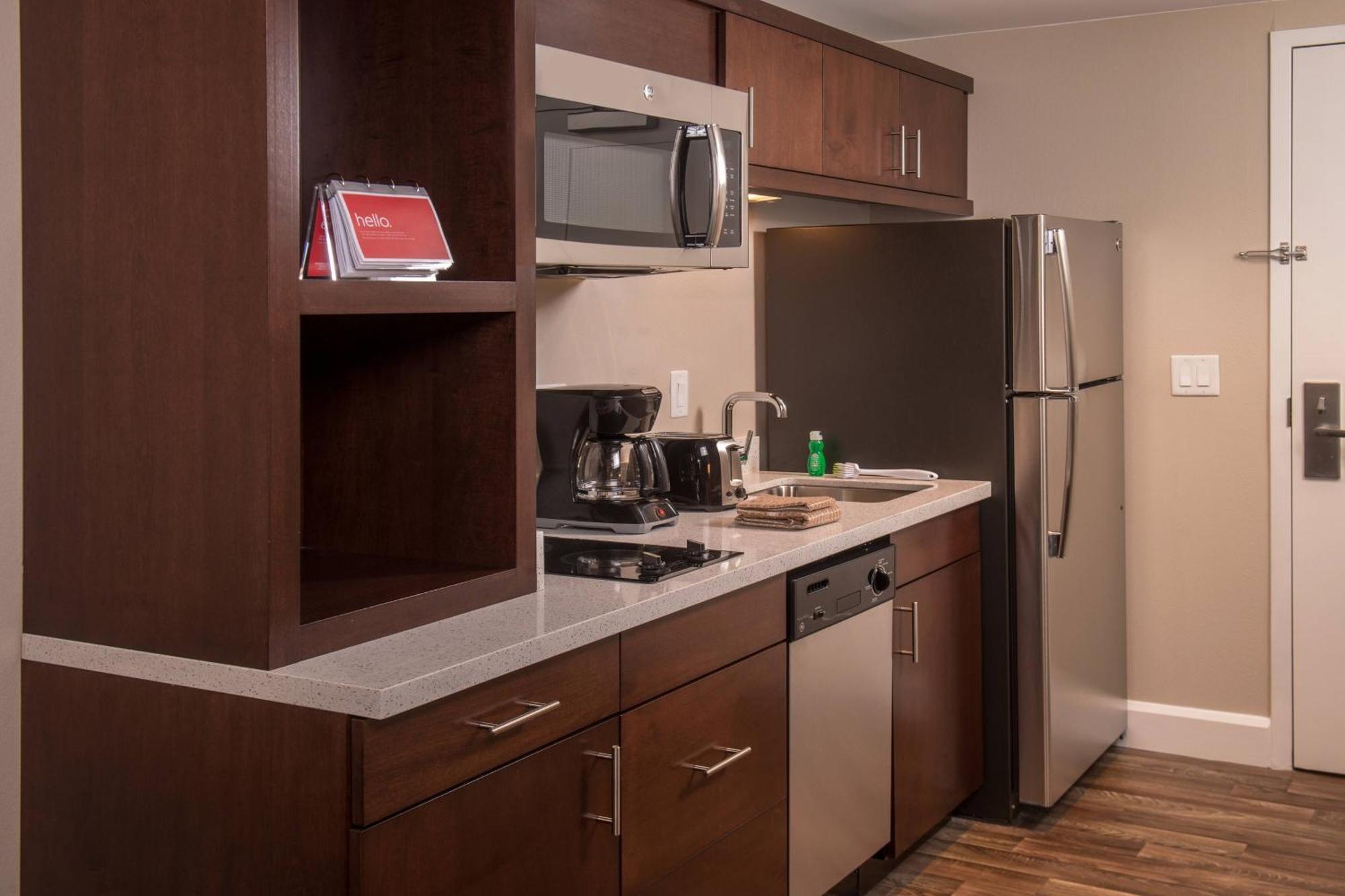 Towneplace Suites By Marriott Altoona Esterno foto